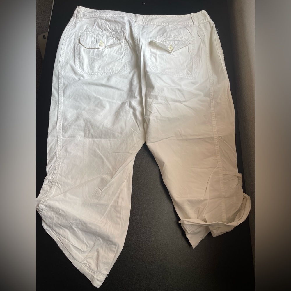 White Capris - Picture 4 of 4